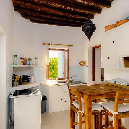 Spiti Marcos Nyaraló Kíni